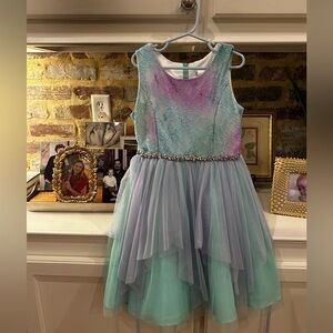 Elegant Lace and Tulle Dress